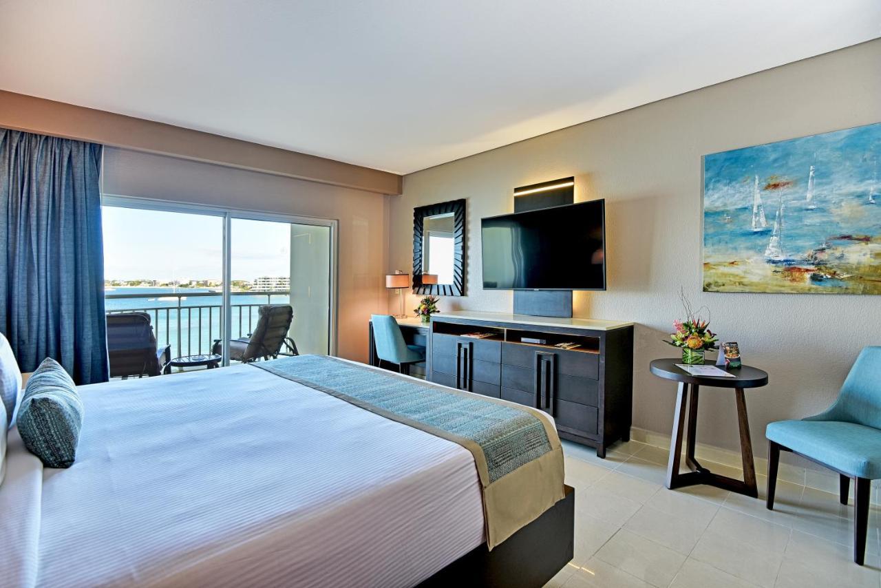 The Villas At Simpson Bay Resort Exterior photo